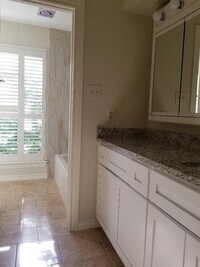 701 Bering Dr photo'