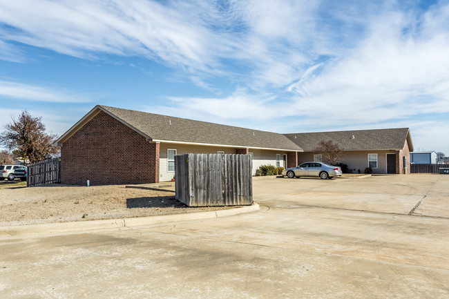 2004-2008 Margo Ln in Jonesboro, AR - Building Photo - Building Photo