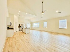 18321 Anicio Gallo Dr in Pflugerville, TX - Building Photo - Building Photo