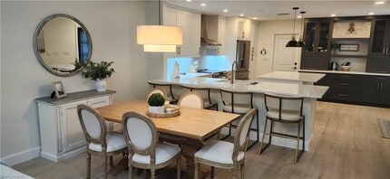 662 Kings Way in Naples, FL - Building Photo - Building Photo