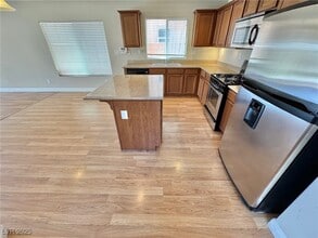 9938 Stiges St in Las Vegas, NV - Building Photo - Building Photo