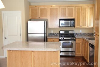 22862 SW Forest Creek Dr in Sherwood, OR - Building Photo - Building Photo