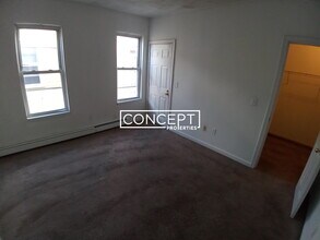 58 Mansfield St, Unit 3 in Boston, MA - Foto de edificio - Building Photo