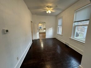 238 N Booth St, Unit #1 in Dubuque, IA - Building Photo - Building Photo