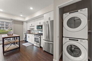 Altitude Residences in Minnetonka, MN - Building Photo