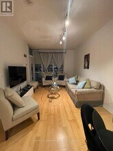 3939 Duke of York Blvd in Mississauga, ON - Building Photo - Building Photo