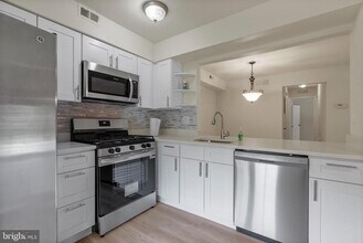 1201A Ralston Dr in Mount Laurel, NJ - Building Photo - Building Photo