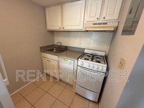 121 Oyster Bay Cir in Altamonte Springs, FL - Building Photo - Building Photo