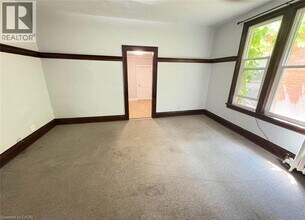 35 Grant Ave in Hamilton, ON - Building Photo - Building Photo