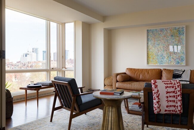 2 Commonwealth Ave in Boston, MA - Building Photo - Building Photo