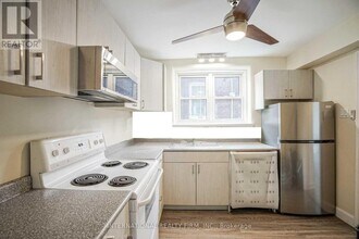 295 Indian Grove in Toronto, ON - Building Photo - Building Photo