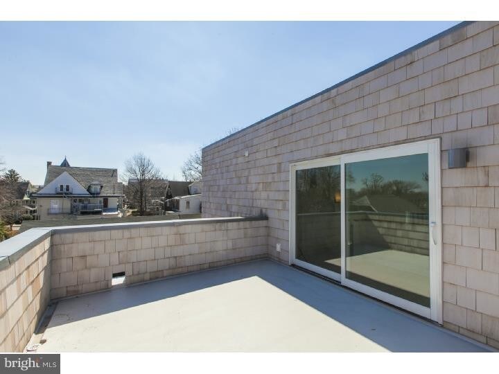 11 Greenview Ave in Princeton, NJ - Building Photo