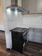 2715 W Peninsula Dr in Moses Lake, WA - Building Photo - Building Photo