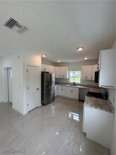 27189 N Twin Lakes Dr in Punta Gorda, FL - Building Photo - Building Photo