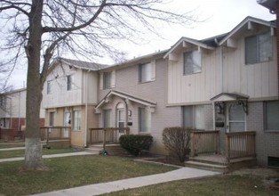 Vanderbilt Townhomes in Mount Morris, MI - Building Photo - Building Photo