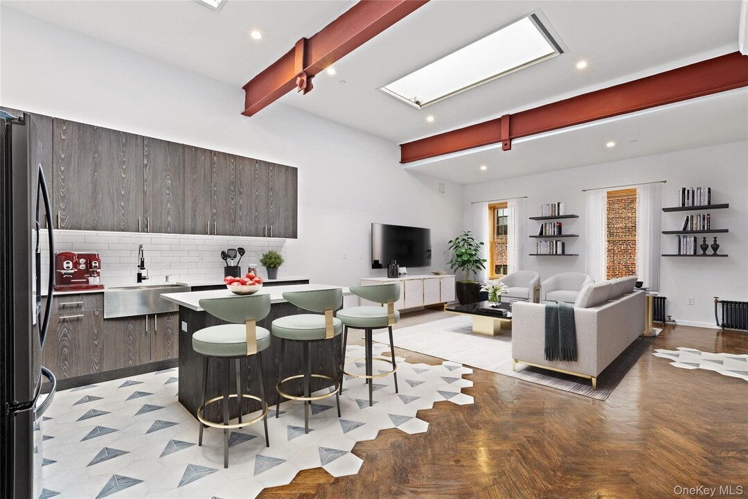 2610 Third Ave in Bronx, NY - Building Photo