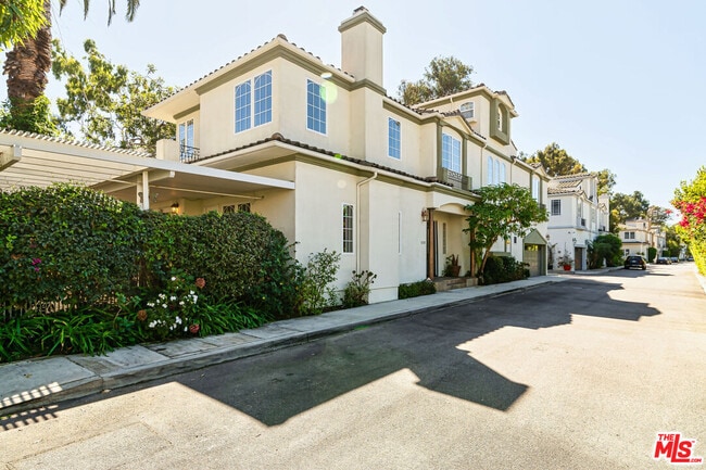 1008 Harbor Crossing Ln in Marina Del Rey, CA - Building Photo - Building Photo