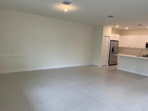 4440 NW 83rd Ave in Doral, FL - Building Photo - Building Photo