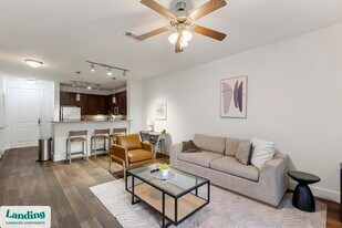 7373 Valley View Ln in Dallas, TX - Building Photo