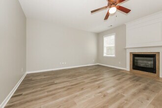 27 Aberdeen Ct in Newnan, GA - Building Photo - Building Photo