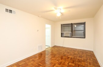 The Morgan on Capitol Hill Apartments in Washington, DC - Foto de edificio - Interior Photo