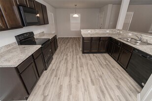 5635 Gara River Dr in Katy, TX - Building Photo