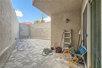 363 N 14th St in Las Vegas, NV - Building Photo - Building Photo