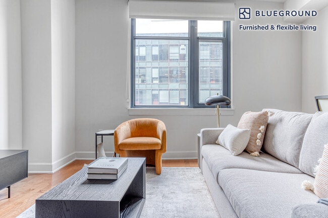 425 Massachusetts Ave NW in Washington, DC - Building Photo - Building Photo