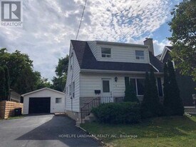 30 Joseph St in Mississauga, ON - Building Photo