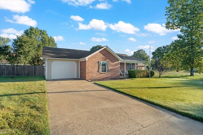 9496 Holly Grove Rd in Brighton, TN - Building Photo - Building Photo