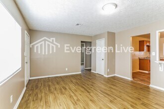 2950 Langfield Dr in Columbus, OH - Building Photo - Building Photo