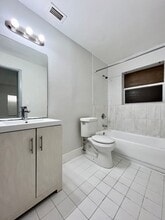 1311 NW 8th Pl in Homestead, FL - Building Photo - Building Photo