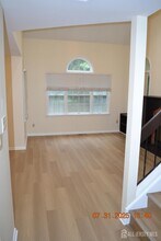 26 Dorchester Dr in East Brunswick, NJ - Building Photo - Building Photo