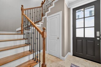 8904 Lakeshore Bend Dr in Houston, TX - Building Photo - Building Photo
