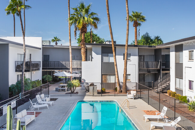 The Shorewood in Phoenix, AZ - Foto de edificio - Building Photo