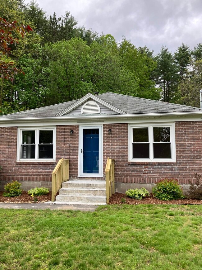 16 Morin St in Dover, NH - Building Photo - Building Photo
