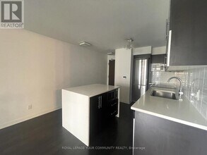 1 Michael Power Pl in Toronto, ON - Building Photo - Building Photo