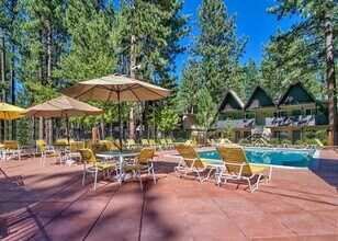 1168 Herbert Ave in South Lake Tahoe, CA - Building Photo - Building Photo