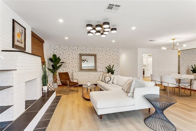 property at 1832 Lowerline St