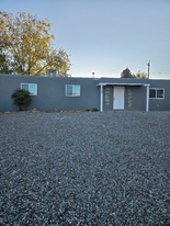 3709 Highland View Dr