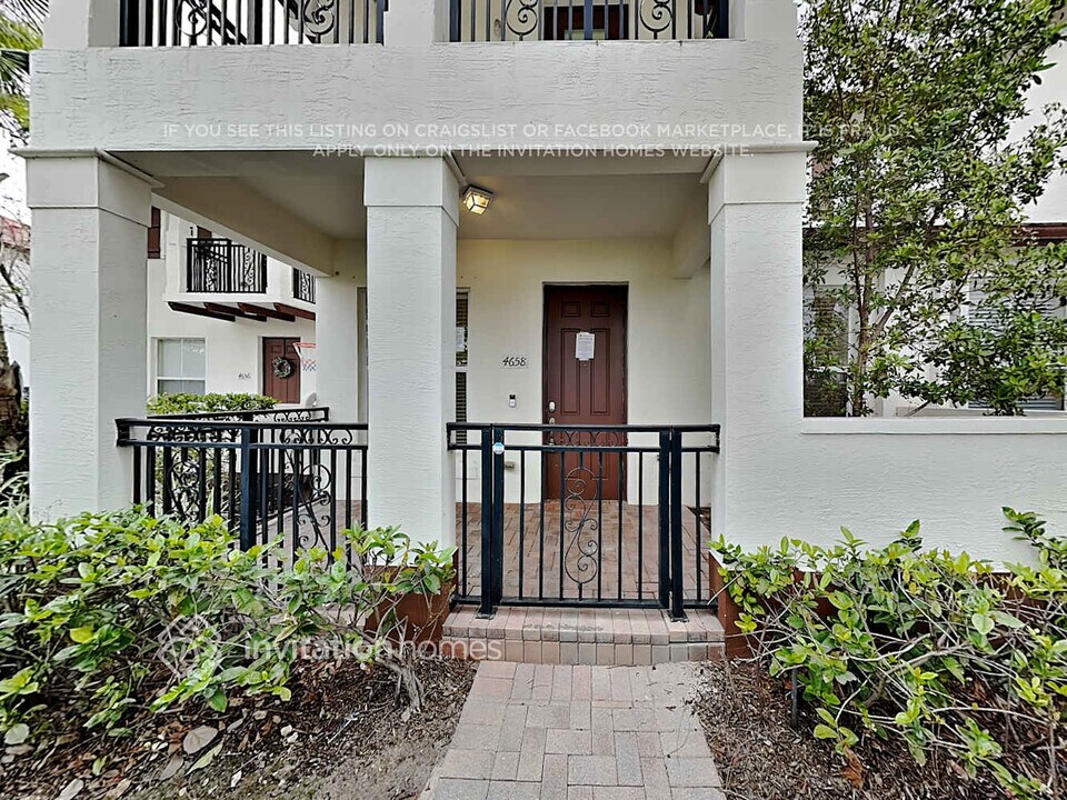 4658 Acadian Trail in Coconut Creek, FL - Building Photo