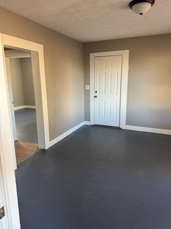 property at 2931 Gurnee Ave