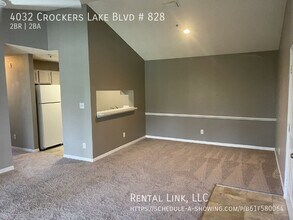 4032 Crockers Lake Blvd in Sarasota, FL - Building Photo - Building Photo