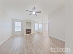 6211 Whispering Brook Ct in Charlotte, NC - Building Photo - Building Photo