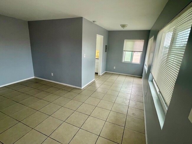 4171 1/2 Myrtle Ave, Unit 4171 1/2 in San Diego, CA - Building Photo - Building Photo