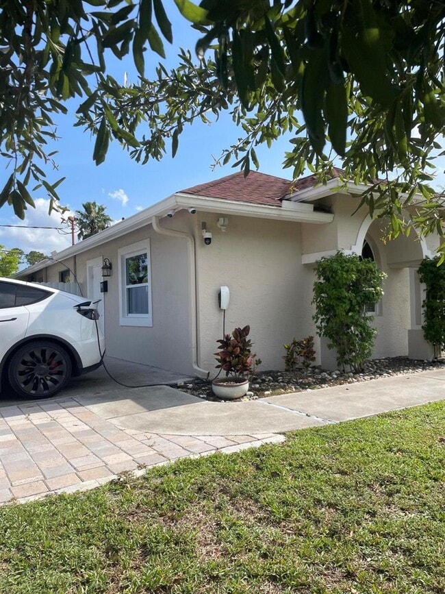 property at 17068 89th Pl N