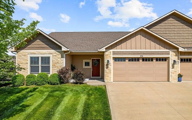 property at 5736 Chimney Rocks Cir