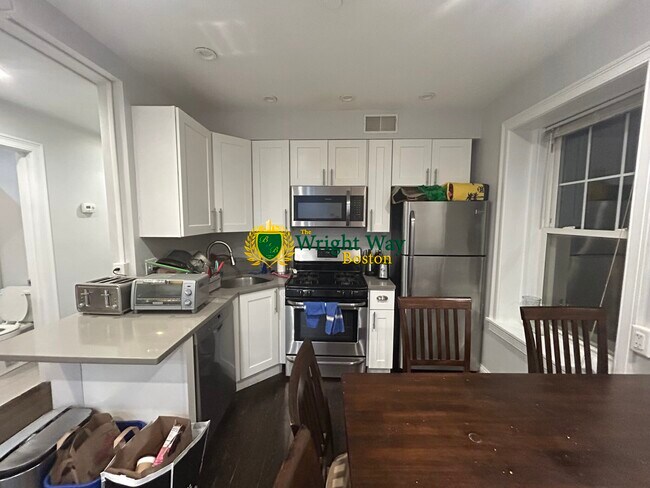 property at 998 Tremont St