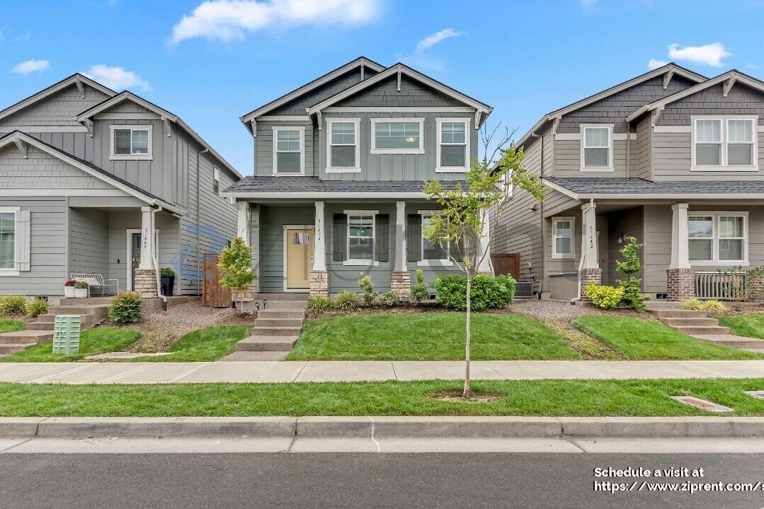 31474 NW Turel Dr in North Plains, OR - Foto de edificio
