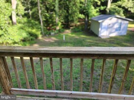 22848 Our Ladys Ln in Lexington Park, MD - Building Photo